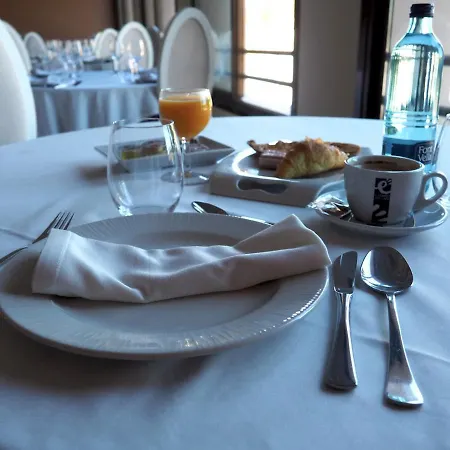 Ele Acueducto מלון