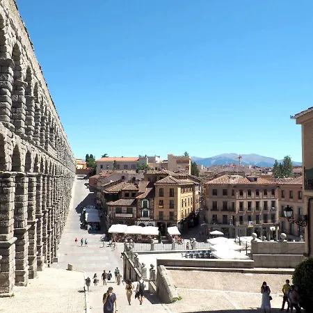 Ele Acueducto Hotel 3*