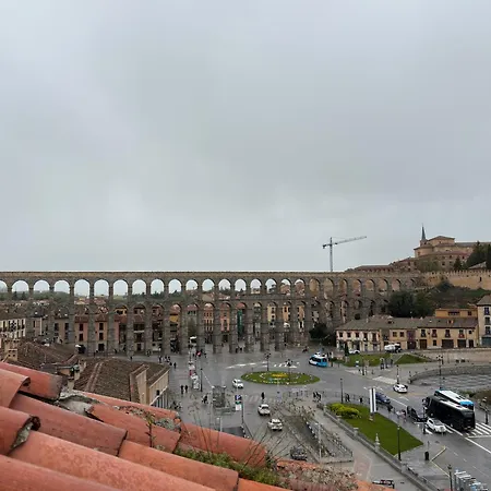 Ele Acueducto Hotell