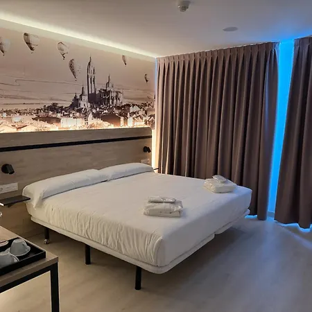 Ele Acueducto Hotell 3*