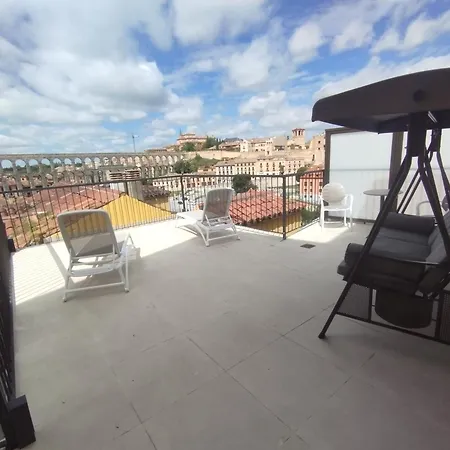 Ele Acueducto Отель Сеговия