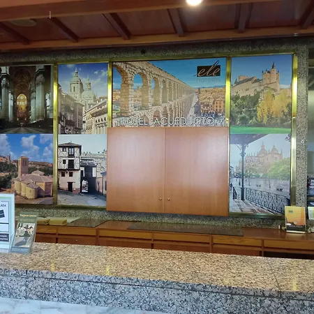 Ele Acueducto Hotel 3*