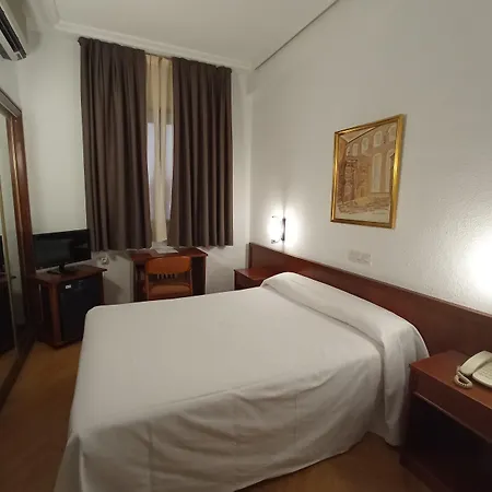 Ele Acueducto Hotell Segovia