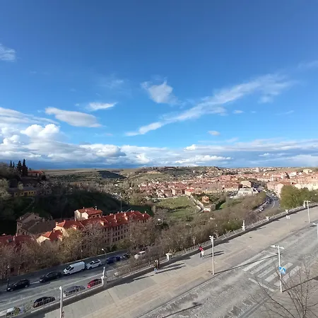 Ele Acueducto Hotell Segovia