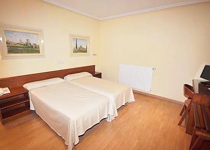 Ele Acueducto Отель 3*