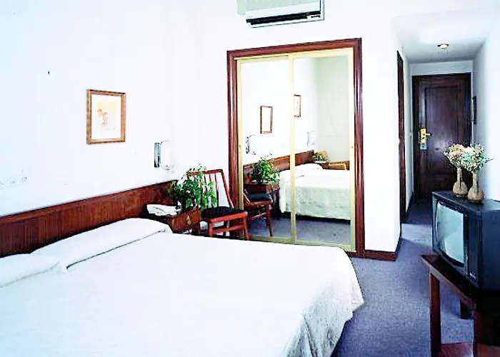 Ele Acueducto 3* Сеговия