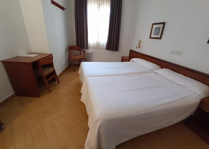 Ele Acueducto 3* Сеговия