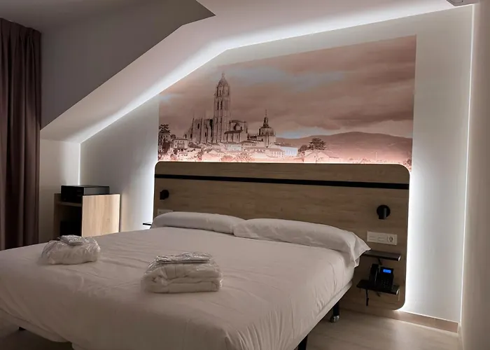 Ele Acueducto Отель Сеговия