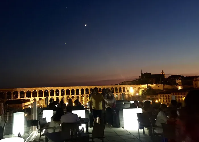 Отель Ele Acueducto Сеговия